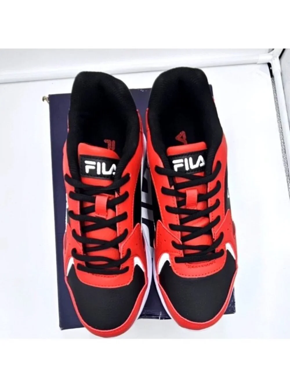 Fila Stirr Lifestyle Men's Athletic Shoes Size 8 Red Black White NIB